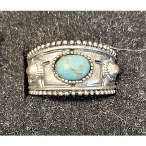 Vintage Southwestern Style Faux Turquoise Cabochon Ring Heavy Silver Plated Band